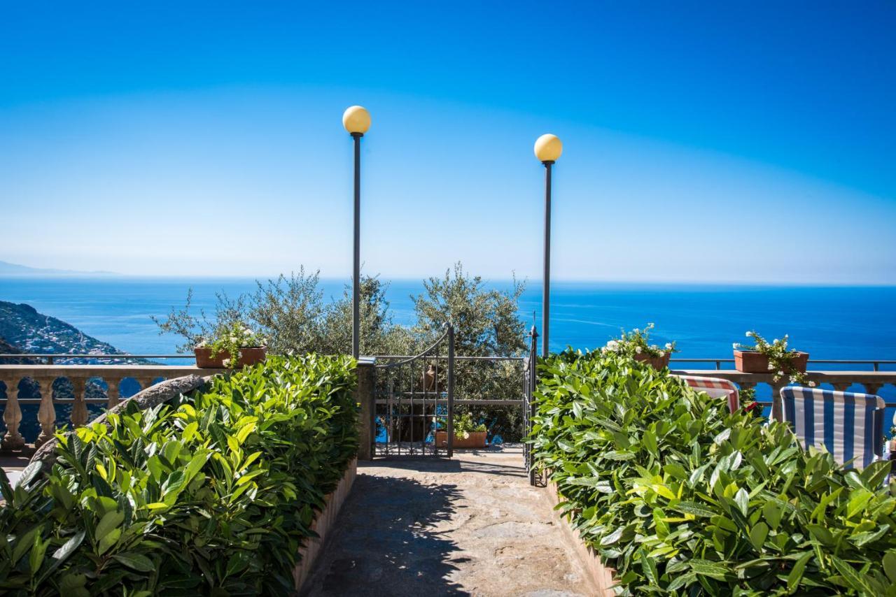 Villa Savina - Elegant Family Villa Overlooks Amalfi Coast - Positano Bagian luar foto