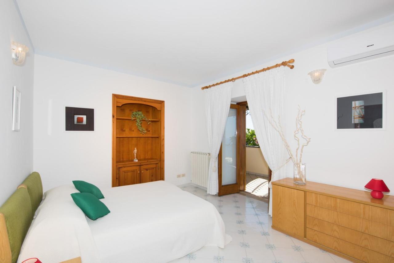 Villa Savina - Elegant Family Villa Overlooks Amalfi Coast - Positano Bagian luar foto