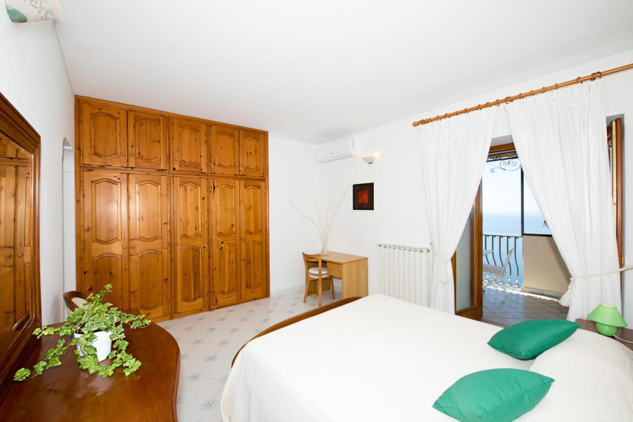 Villa Savina - Elegant Family Villa Overlooks Amalfi Coast - Positano Bagian luar foto