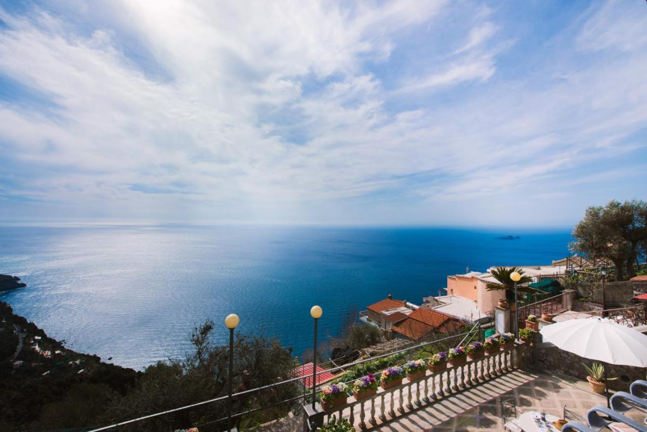 Villa Savina - Elegant Family Villa Overlooks Amalfi Coast - Positano Bagian luar foto
